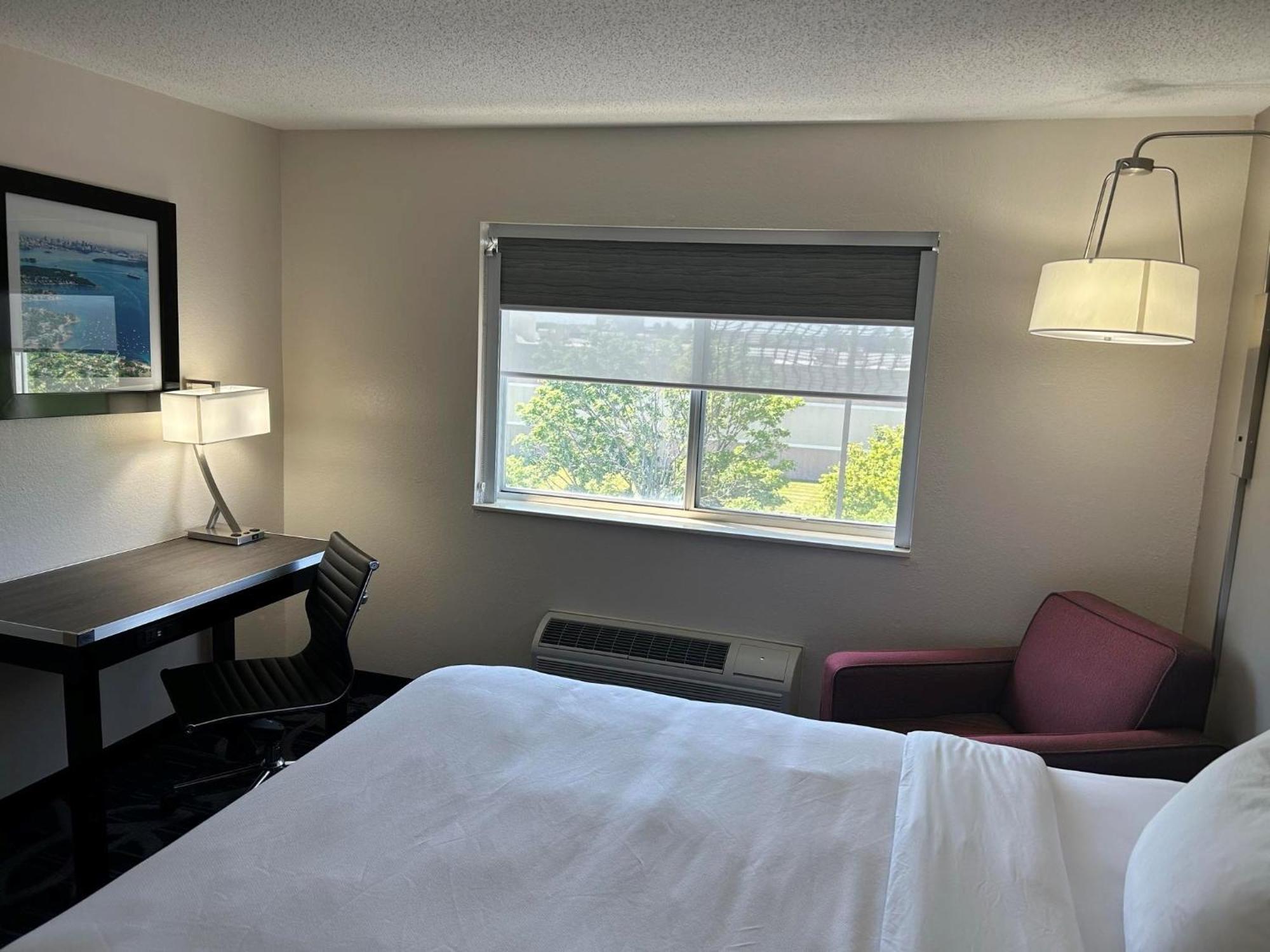 Comfort Inn & Suites Liverpool - Syracuse Extérieur photo