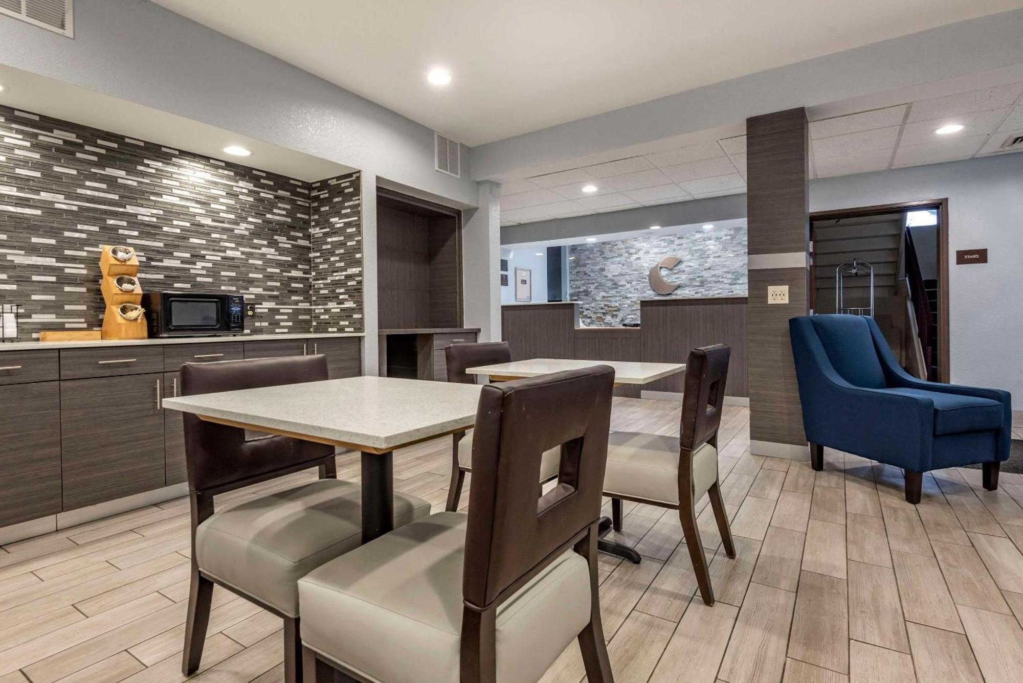 Comfort Inn & Suites Liverpool - Syracuse Extérieur photo