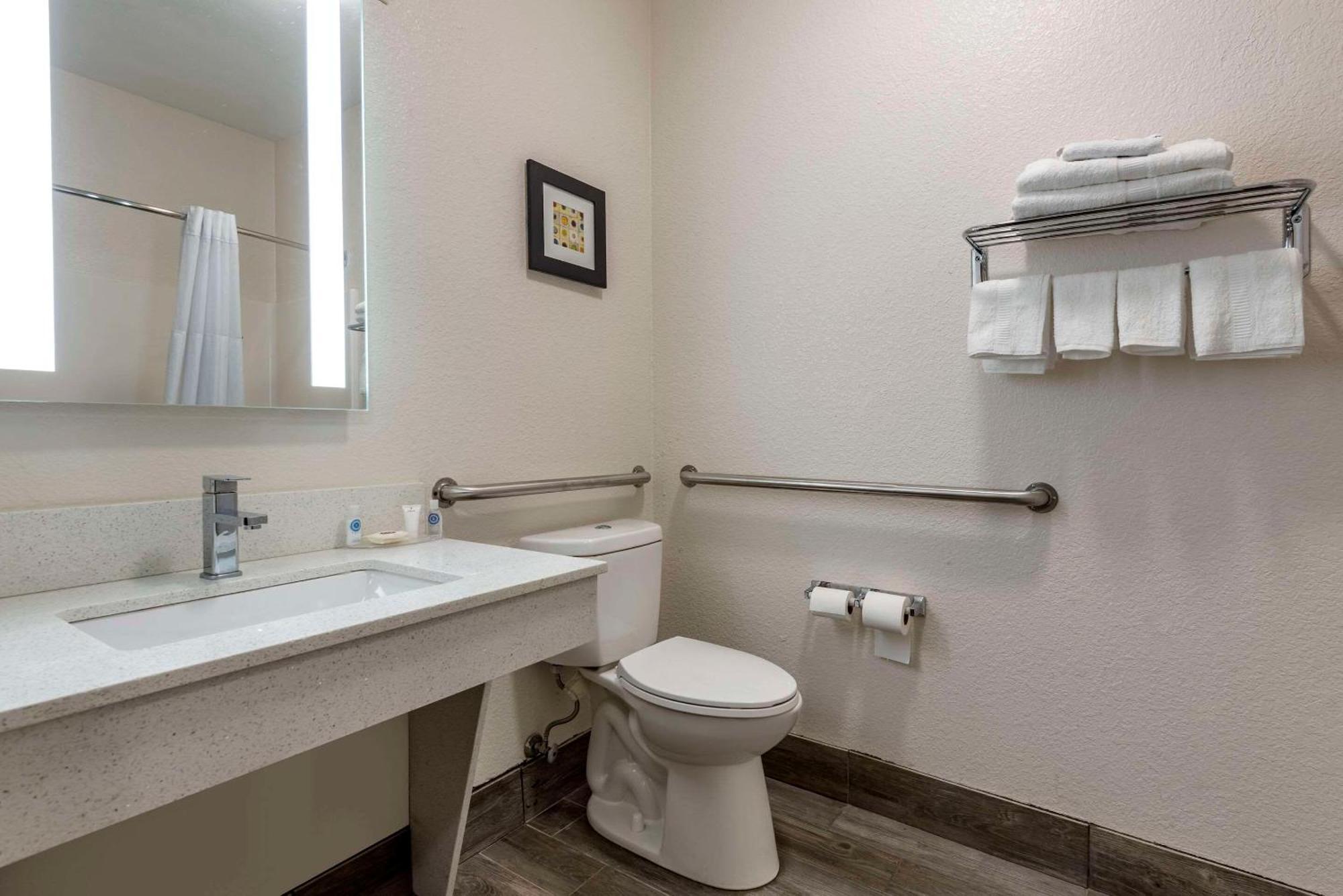 Comfort Inn & Suites Liverpool - Syracuse Extérieur photo
