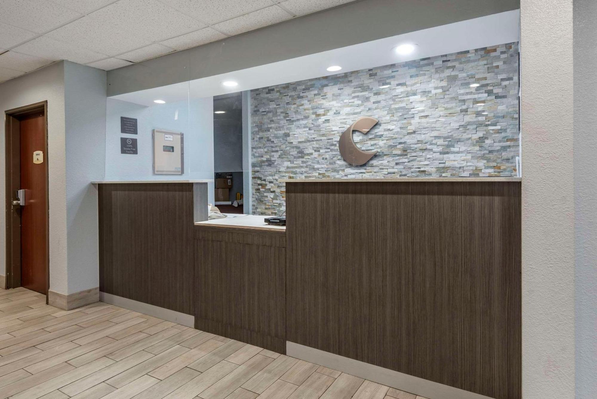 Comfort Inn & Suites Liverpool - Syracuse Extérieur photo
