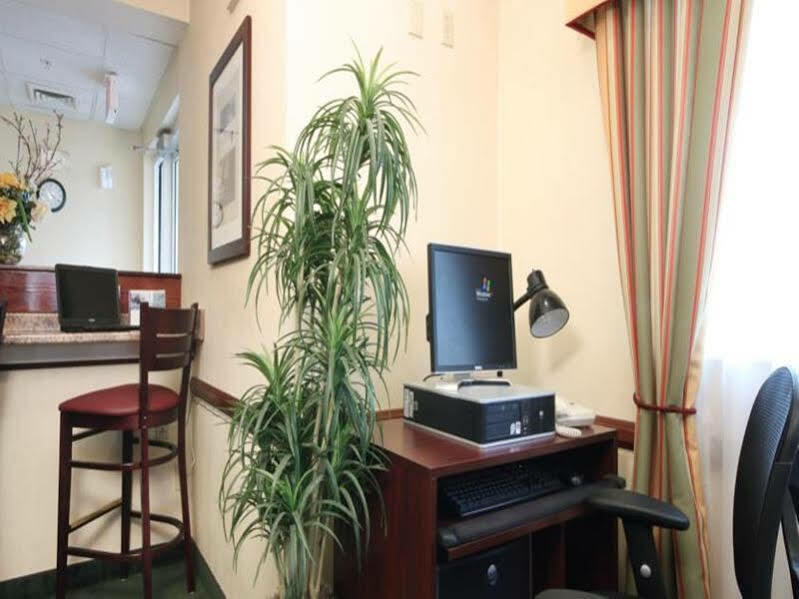 Comfort Inn & Suites Liverpool - Syracuse Extérieur photo